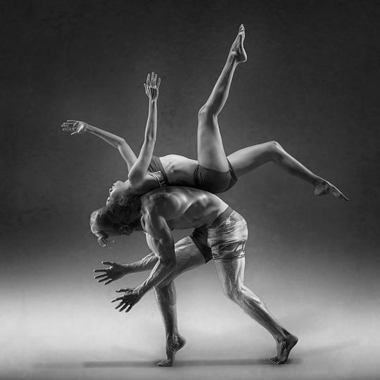 Choreography: <br> Helene Sierżant