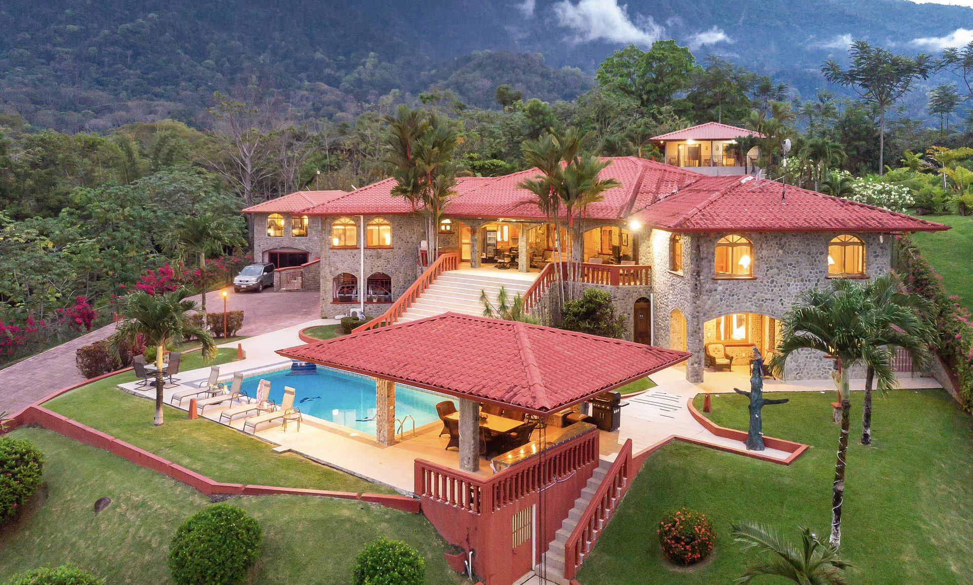 Topanga Villa – Ojochal, Costa Rica