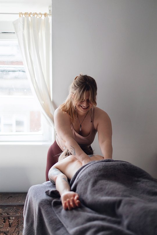 Choose your 30min massage treatment