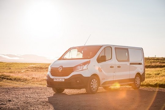 Medium Van (automatic)