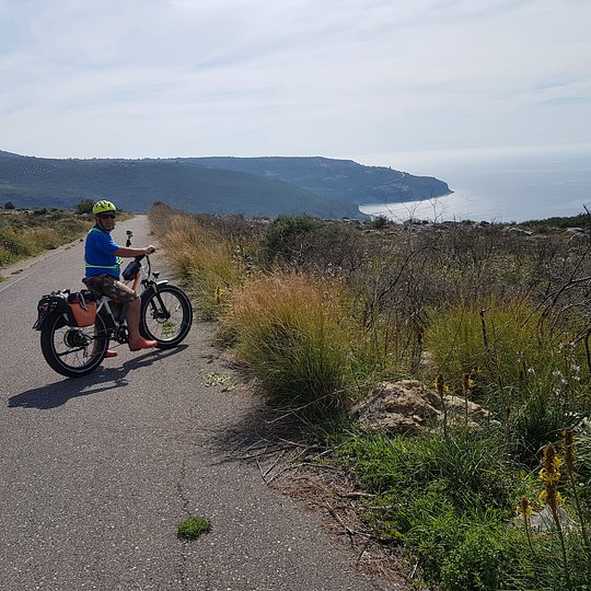 Half day guided bike tour to Limeni and Areopoli